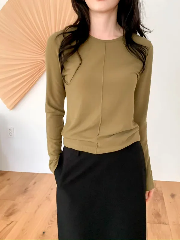 簡約風格女裝長袖上衣，舒適百搭