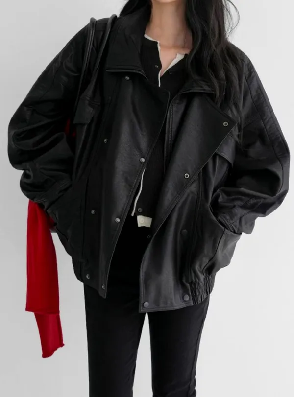 Stylish Black Women's Jacket, Effortlessly Matches Various Styles
