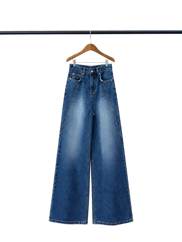 Trendy Loose High-Waisted Jeans for Unique Style