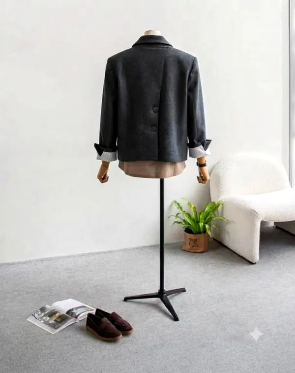 Elegant Women's Blazer Jacket, Fashionable and Versatile for Various Occasions
