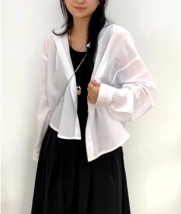 Fresh and Breathable Women's Top, Lightweight and Comfortable