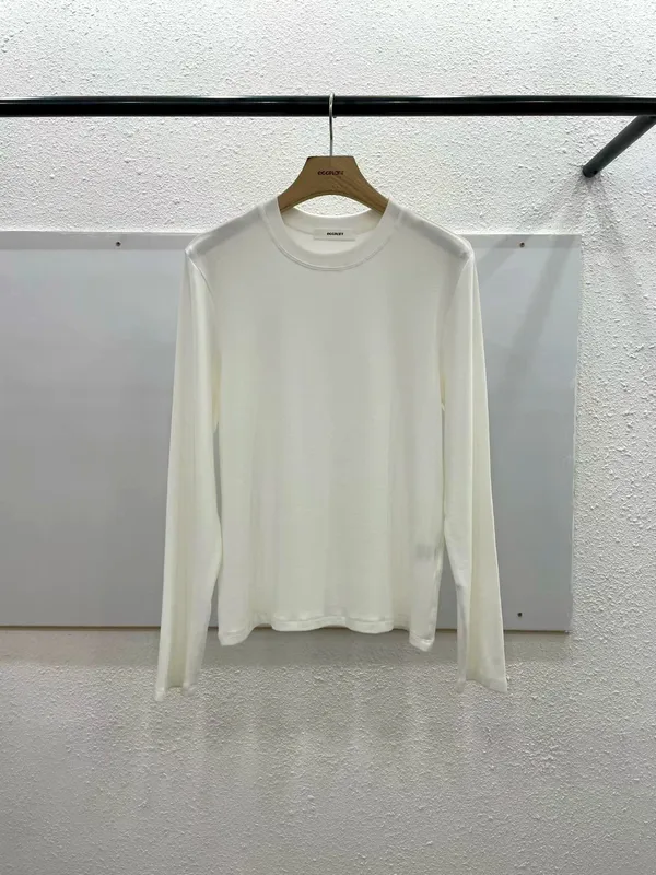 Minimalist Solid Color Long Sleeve T-Shirt - Comfortable, Breathable, and Versatile