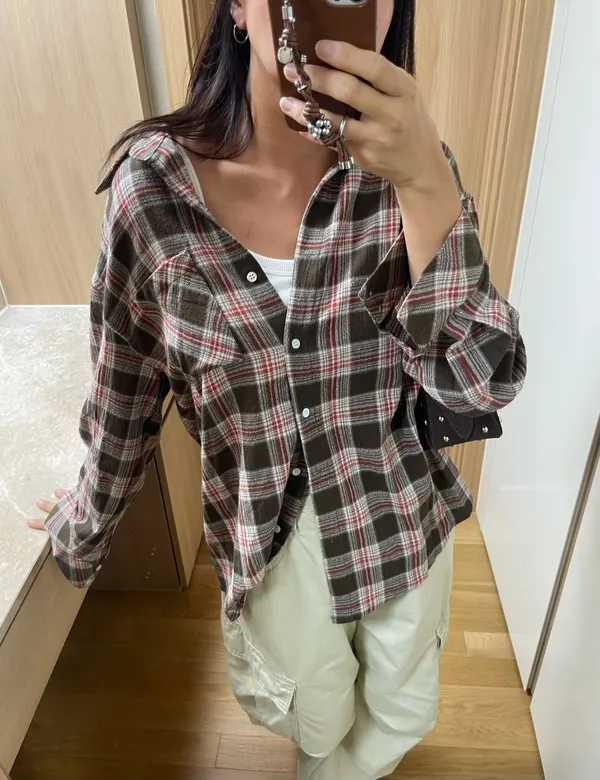 時尚格紋襯衫，輕松搭配休閒風
