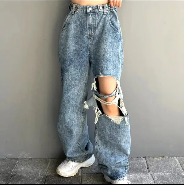Fashionable Ripped Jeans, Casual Loose Fit 1110