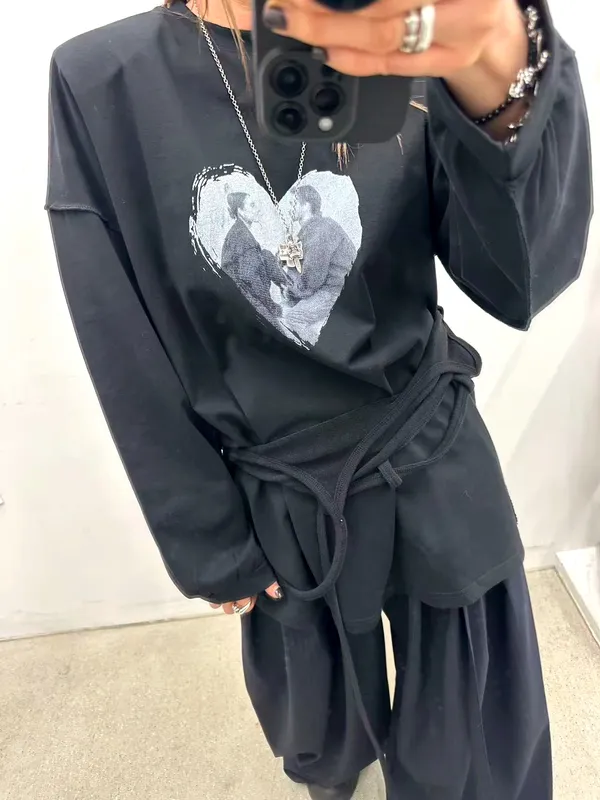 Heart Pattern Black Long Sleeve T-Shirt - Fashionable and Versatile