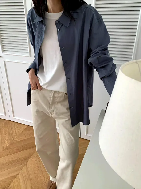 Minimalist Style Women's Shirt - Comfortable and Breathable, Perfect Match