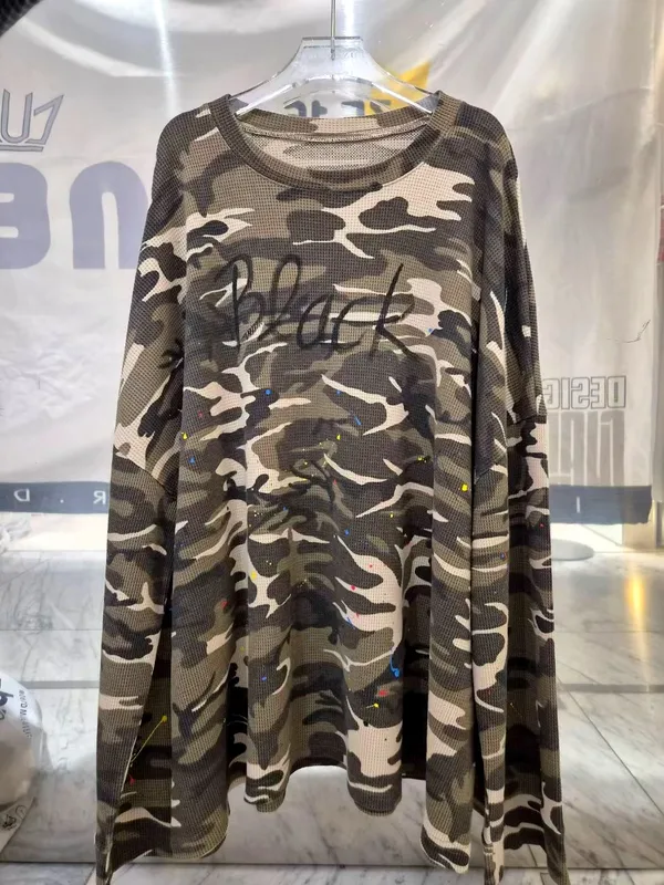 Stylish Camouflage Print Long Sleeve Top – Comfortable Casual Style