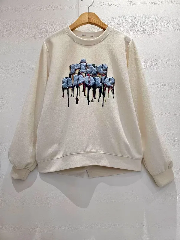เสื้อฮู้ดพิมพ์ลายแฟชั่นสุดเก๋ สวมใส่สบายและเข้ากันได้กับทุกชุด