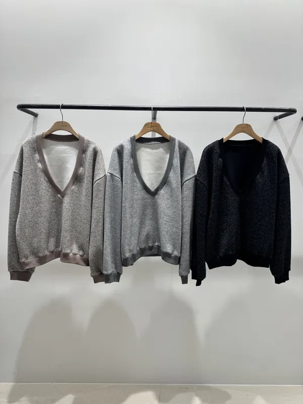 Fashionable Casual V-Neck Sweater - Comfortable and Versatile
