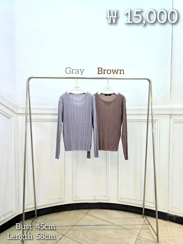 Stylish Slim Fit Women's Top with Elegant Knit Design