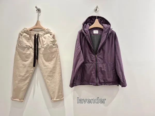 Stylish Women's Jacket - Lightweight and Comfortable, Perfect for Spring and Autumn