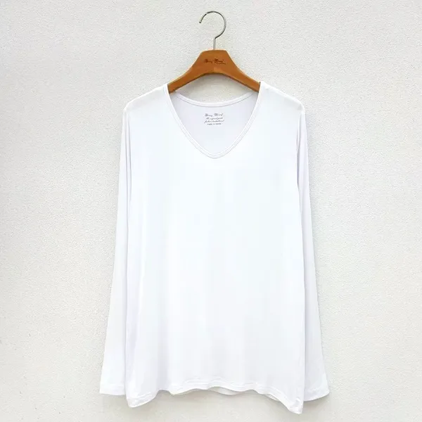 Minimalist White V-Neck Long Sleeve T-Shirt, Comfortable and Versatile