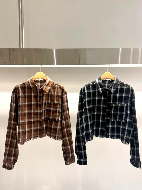 Stylish Casual Plaid Shirt to Showcase Your Unique Charm