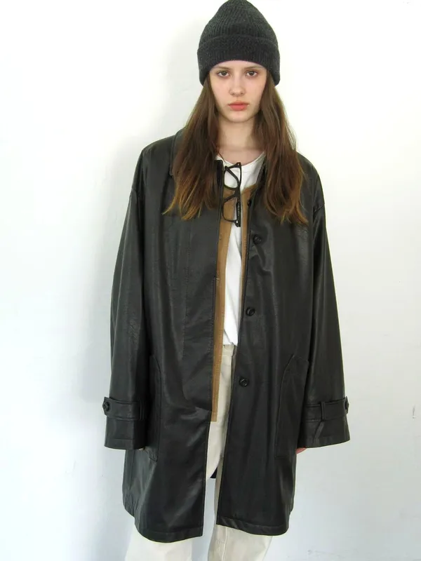 Stylish Black Women's Jacket, Comfortable and Versatile