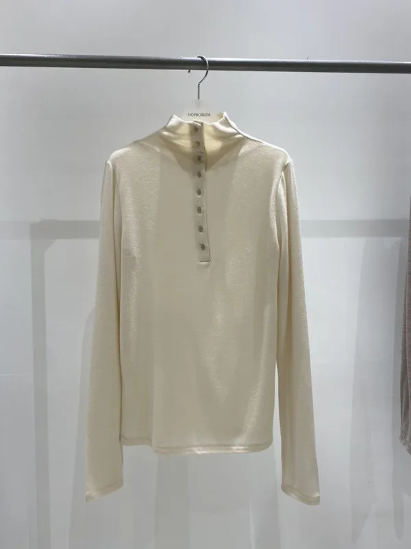 Simple and Comfortable High Neck Long Sleeve T-Shirt