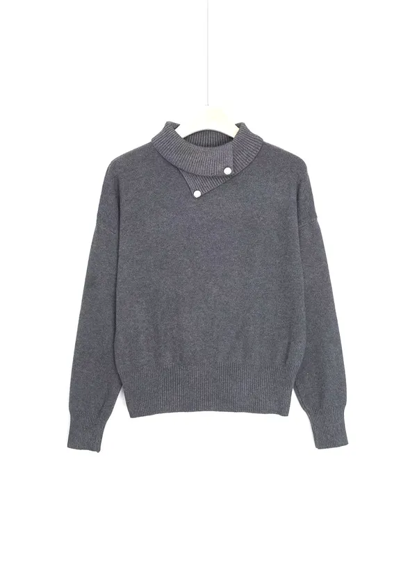 Stylish and Minimalist High Neck Knit Top, Comfortable and Versatile