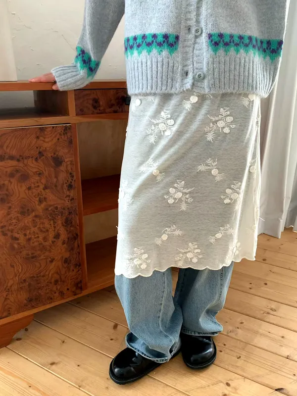 エレガントな刺繍レースの女性用ドレス、簡単スタイリング