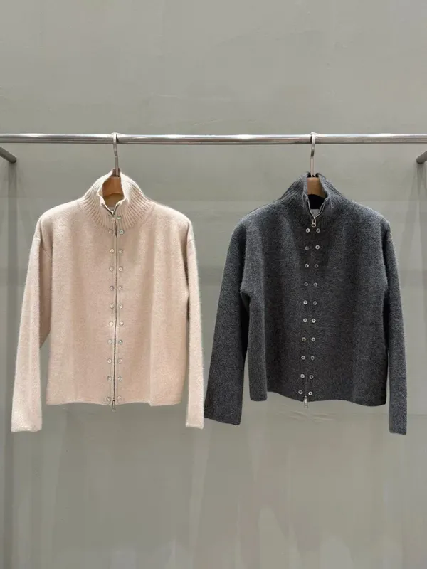 Stylish Women's Cardigan - Soft, Comfortable, and Versatile Essential