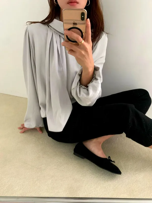 優雅氣質女裝上衣 T恤，輕柔面料，完美搭配