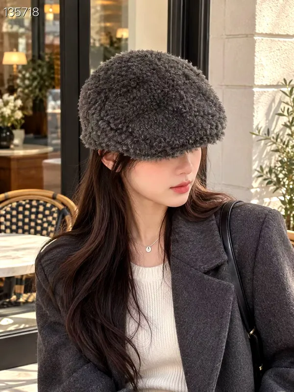 Fashionable Plush Hat for Women - Warm and Cozy, Perfect for Autumn and Winter Coats
