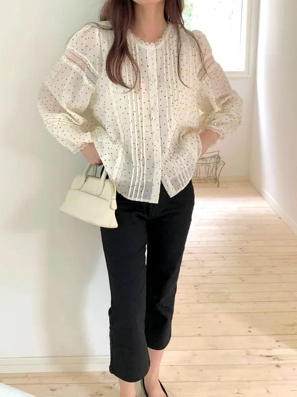 Elegant Lace-Panel Women's Top, Fresh and Breathable