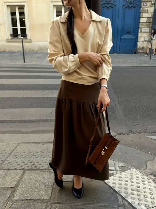 Elegant and Stylish Women's Midi Skirt - A Fashion Staple