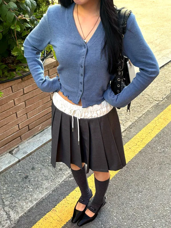 Fashionable Women's Cardigan, Comfortable and Versatile, Elegant Style