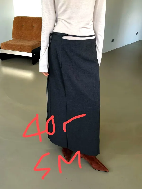 Elegant High-Waisted Women's Long Skirt - Fashionable and Versatile