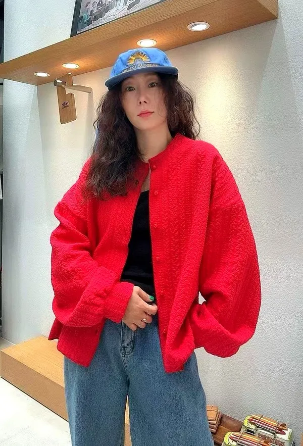 Stylish Red Women's Jacket - Comfortable and Versatile