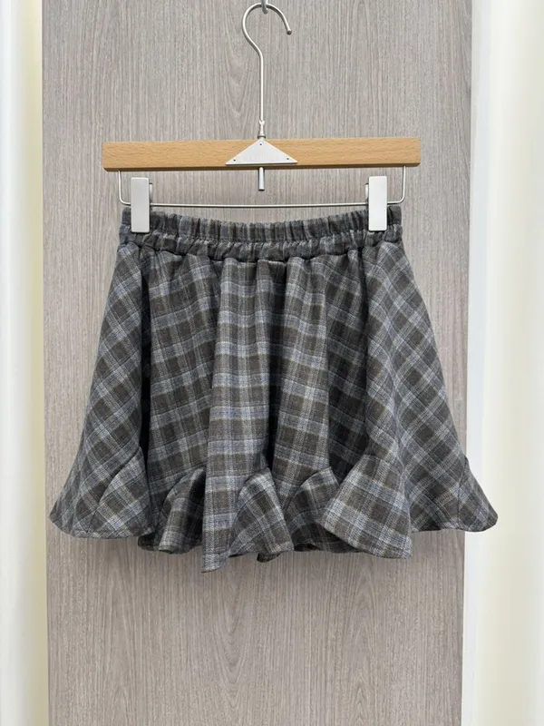 Elegant Plaid Midi Skirt - Lightweight and Airy