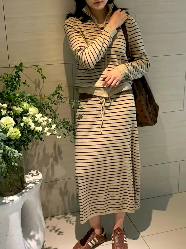 Elegant Striped Dress for Women - Comfort Meets Style
