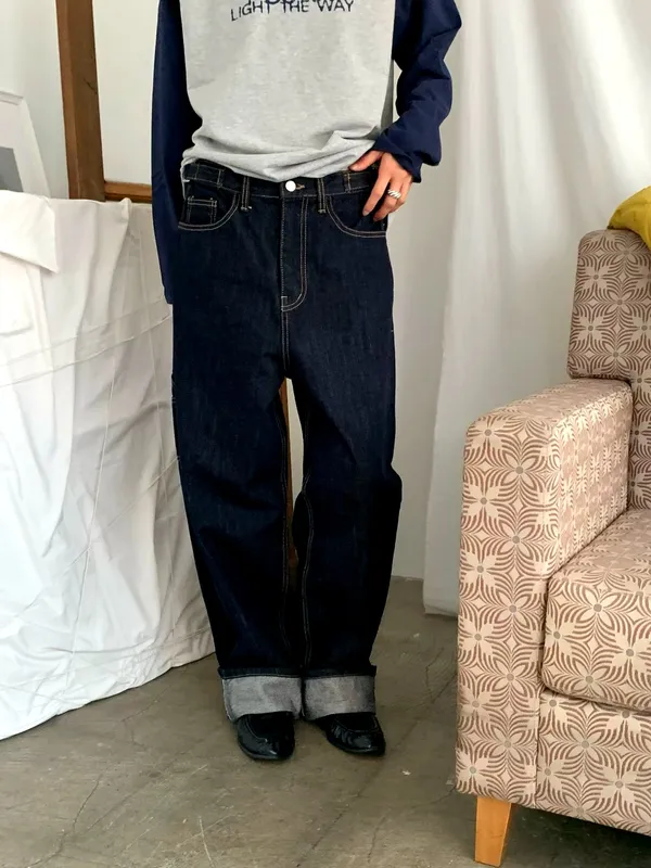 Fashionable Loose Denim Jeans - Comfortable and Versatile Casual Style