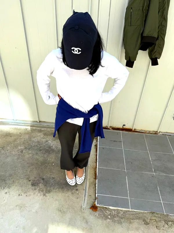 เสื้อยืดผู้หญิงสไตล์มินิมอล สวมใส่สบายและเข้ากันได้ง่าย