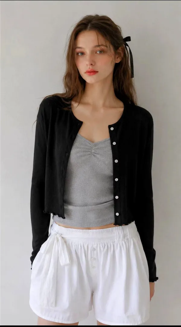 Fashionable Minimalist Black Cardigan for Women