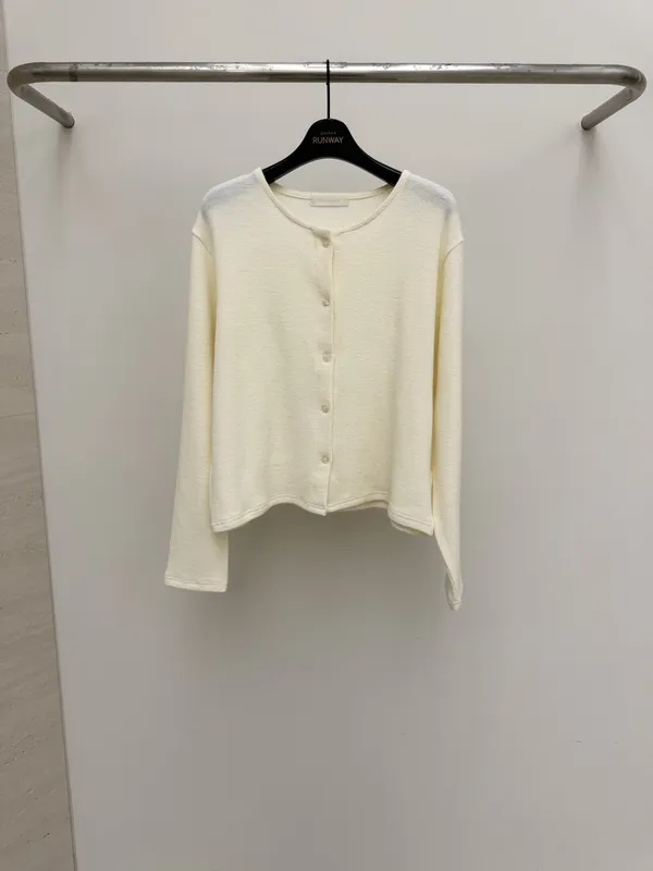 Stylish Short Knit Cardigan for Effortless Fashion