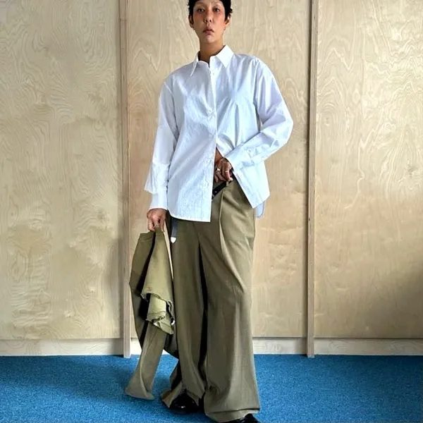 Elegant White Shirt - Versatile and Perfect for Any Occasion