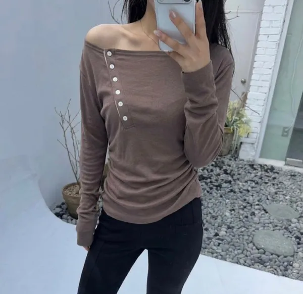 Stylish Off-Shoulder Long Sleeve T-Shirt