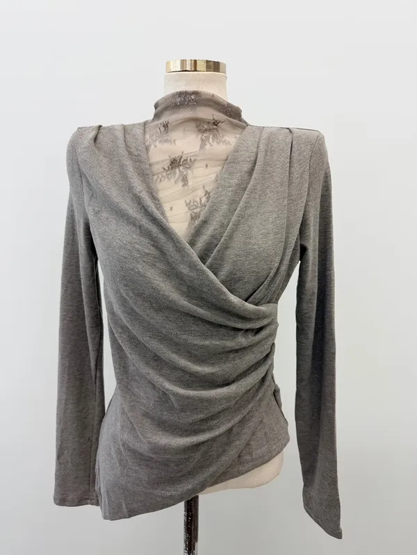 Elegant Gray Fitted Long Sleeve Top to Showcase Your Charming Curves