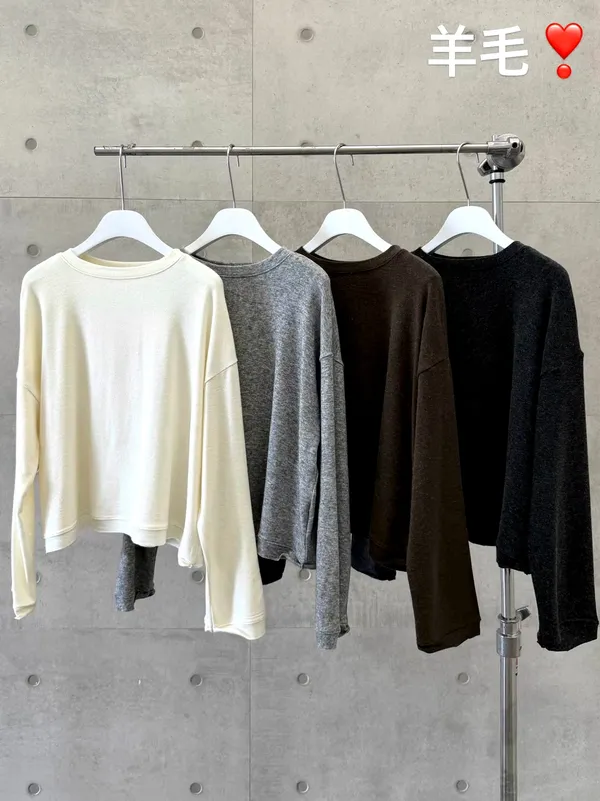 Soft Wool Women's Top - Comfortable and Versatile