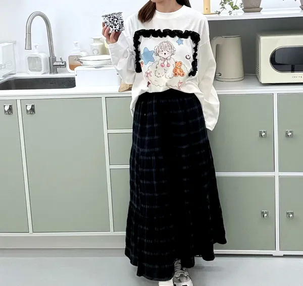 เสื้อยืดแขนยาวลายการ์ตูนน่ารัก สวมใส่สบายและเข้ากันได้หลากหลาย