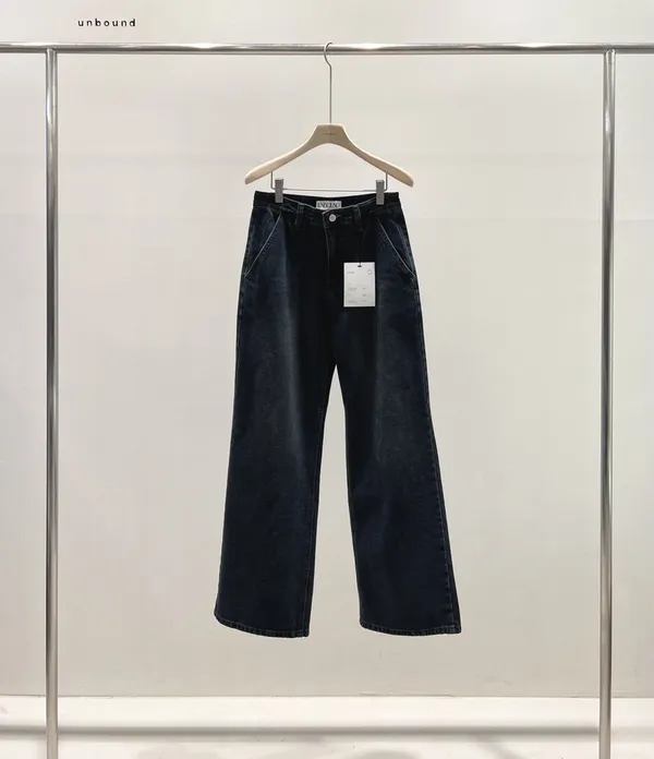 High-Waisted Loose Denim Jeans - Fashionable and Versatile