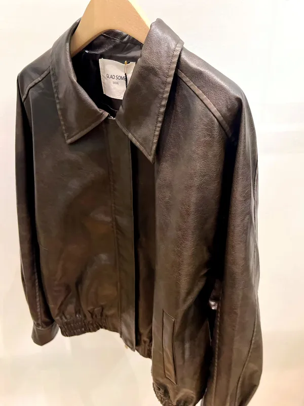 Stylish Leather Women's Jacket: The Perfect Blend of Elegance and Personality