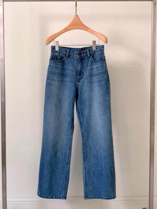 Trendy Loose Women's Denim Jeans, Comfortable and Versatile