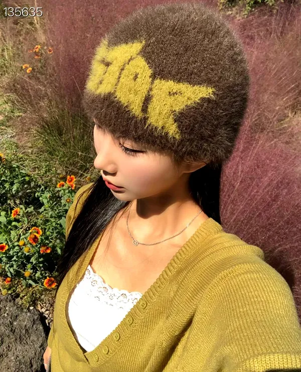 Fashionable Plush Women's Hat with Unique Letter Embroidery