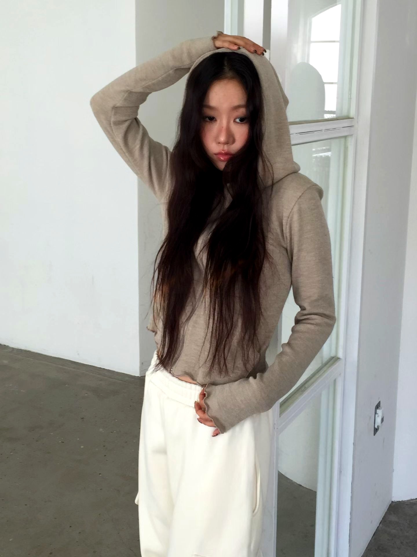 스타일리시한 캐주얼 후드티, 부드럽고 편안함, 완벽한 조화