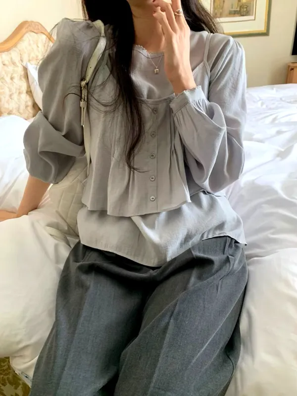 Elegant and Stylish Women's Sweater, Lightweight and Comfortable