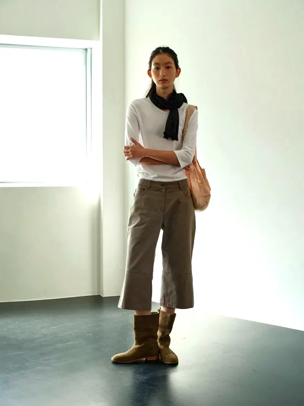 Fashionable Versatile Black Women's Pants for a Comfortable Casual Look