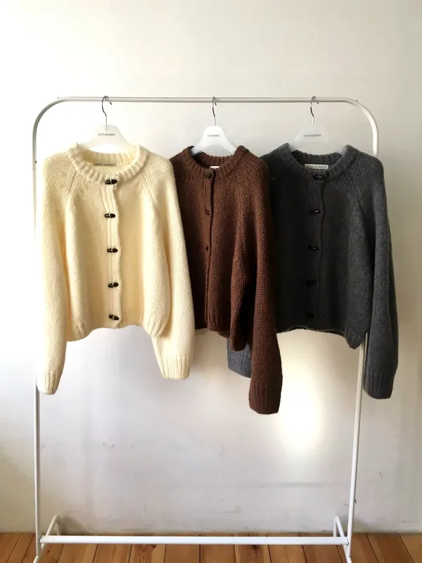 Cozy and Warm Women's Cardigan, Classic Versatile Style
