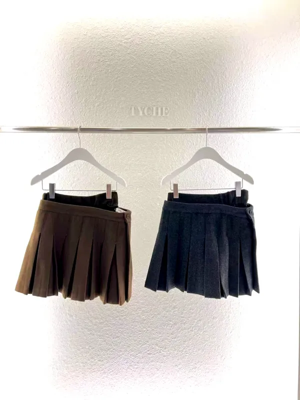 Fashionable Versatile Women's Skirt, Elegant and Chic Design