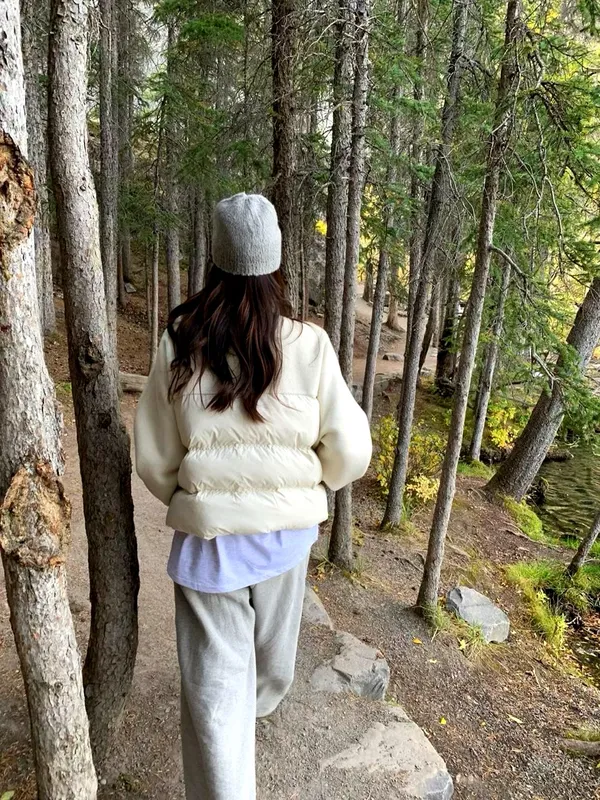 时尚简约女装棉服外套，温暖舒适